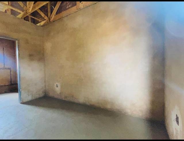 3 BEDROOM HOUSE FOR SALE IN DERSLEY